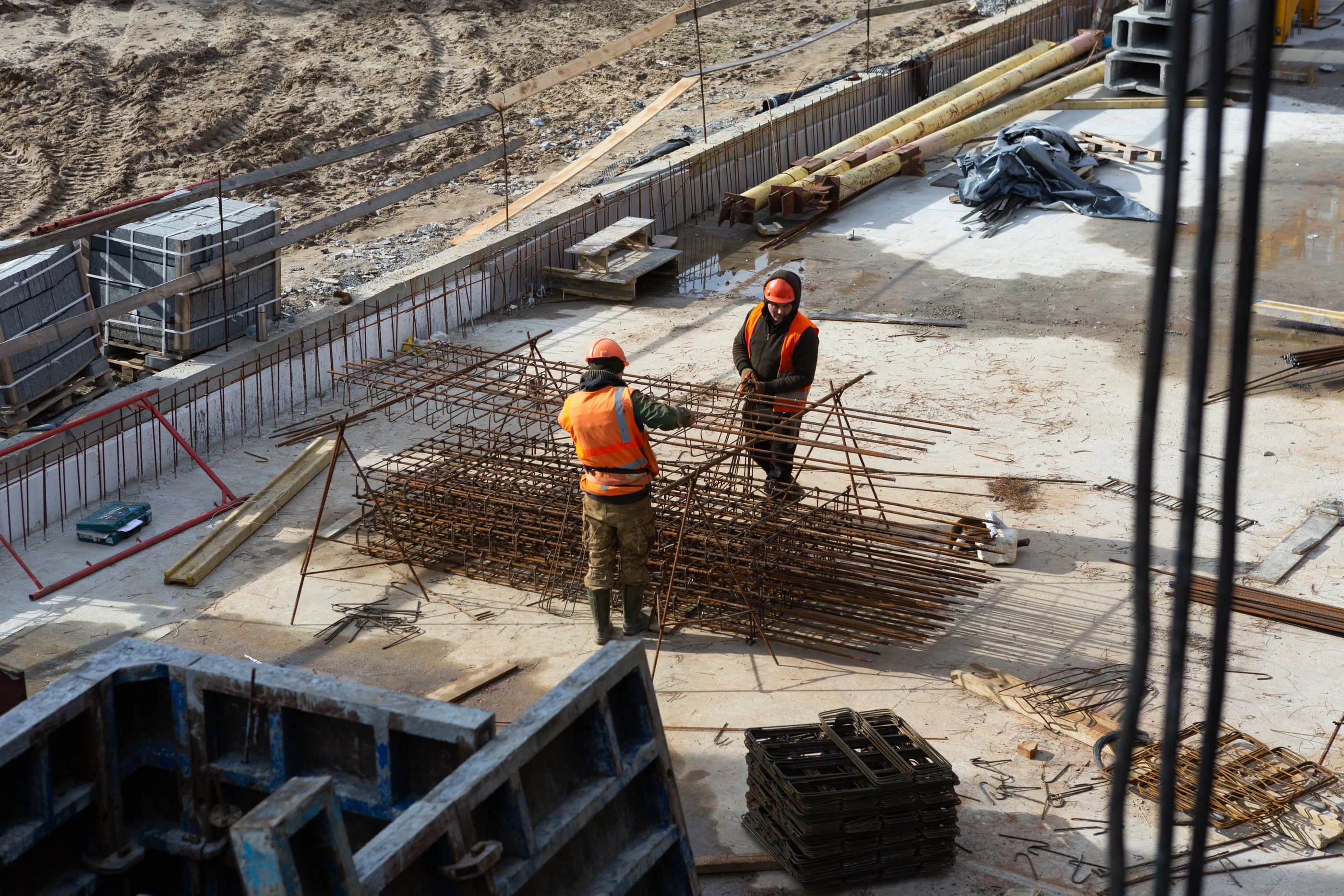 Dim Construction Progress of building construction in February 2024: Construction work