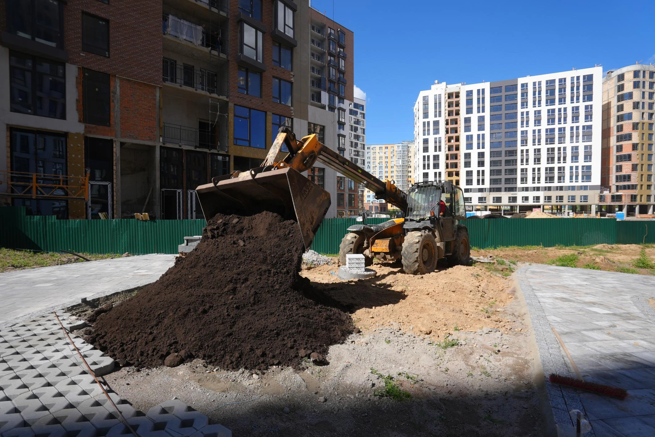 Dim Construction Construction progress of LUCKY LAND in August 2025: development of ...